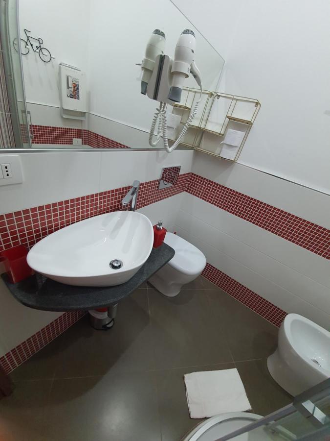 Ari Guest House La Spezia Luaran gambar